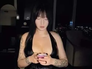 Camsoda Free Porn Cam of carrienoona