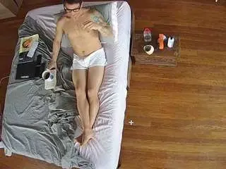 Camsoda Adult Webcam of voyeurcam-celticiron-01