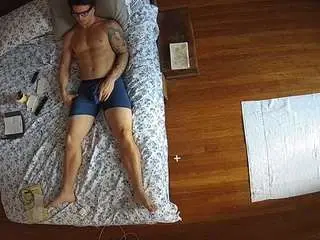 Camsoda Adult Webcams of voyeurcam-celticiron-01