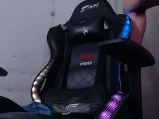 Camsoda Free Porn Cam of masterdickmonster