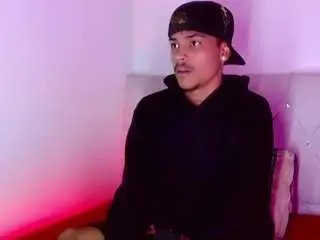 Camsoda Sex Cam of angel-foxxx