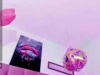 Camsoda Sex Cam of eily-wish