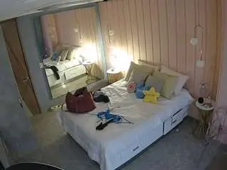 Camsoda Free Porn Cam of voyeurcam-casa-salsa-bedroom-2
