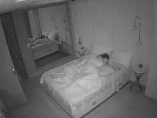 Camsoda Live Sex of voyeurcam-casa-salsa-bedroom-2