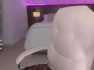Camsoda Adult Webcams of megann-williamss