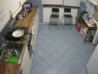 Camsoda Adult Webcams of voyeurcam-julmodels-kitchen-2