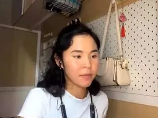 Camsoda Sex Cam of genniewaltemeyer
