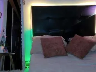 Camsoda Watch Live Sex Cams of angela-martina