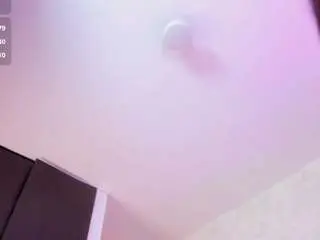Camsoda Nude Webcam of miashichell