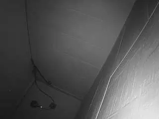 Camsoda Nude Webcam of voyeurcam-jb-shower-1