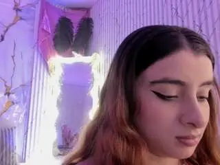 Camsoda Sex Cam of naomy-tay