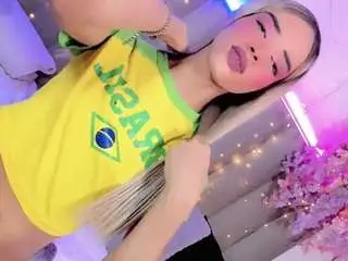 Camsoda Free Porn Cam of ninaa-keyli
