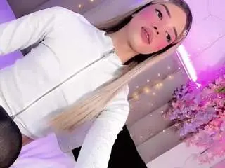 Camsoda Free Porn Cam of ninaa-keyli