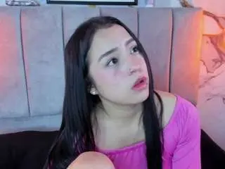 Camsoda Adult Webcam of leah-brm