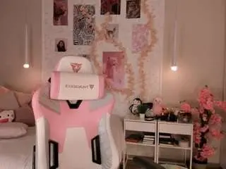 Camsoda Adult Webcams of elara-vee