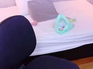 Camsoda Free Porn Cam of hugeass-destroyer
