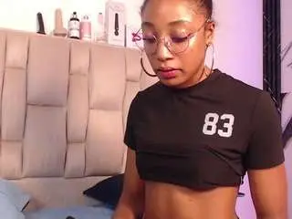 Camsoda Adult Webcam of esmeraldasweet0