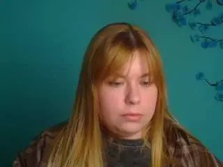 Camsoda Watch Live Sex Cams of tinahollycotter