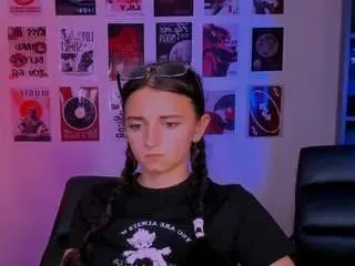 Camsoda Live Sex of caroline-honeyy1
