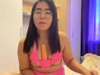 Camsoda Adult Video Chat of clarinefranzoni