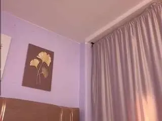 Camsoda Adult Webcam of salomefoxx