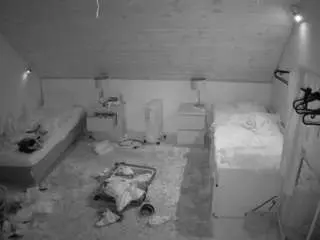 Camsoda Watch Live Sex Cams of voyeurcam-julmodels-whitebed-3