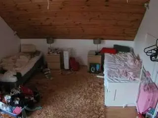 Camsoda Sex Cam of voyeurcam-julmodels-whitebed-3