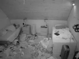 Camsoda Adult Webcam of voyeurcam-julmodels-whitebed-3