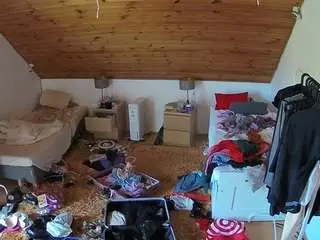 Camsoda Live Sex of voyeurcam-julmodels-whitebed-3