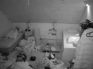 Camsoda Live Porn of voyeurcam-julmodels-whitebed-3