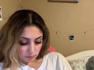 Camsoda Adult Webcams of badbihdani18