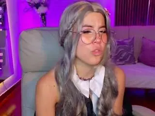 Camsoda Adult Webcam of dahliia-grey