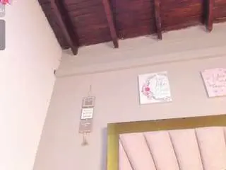 Camsoda Watch Live Sex Cams of vahiolet-fuentes1
