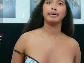 Camsoda Free Porn Cam of blacksweetiee