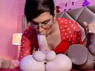 Camsoda Adult Webcam of gisell-twing