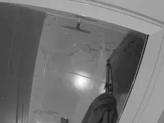 Camsoda Nude Webcam of voyeurcam-casa-salsa-bathroom-12