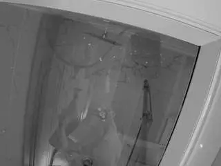 Camsoda Free Live Porn of voyeurcam-casa-salsa-bathroom-12