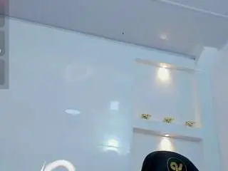 Camsoda Nude Webcam of zenda-evans