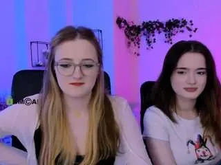 Camsoda Adult Webcam of liana-kisses