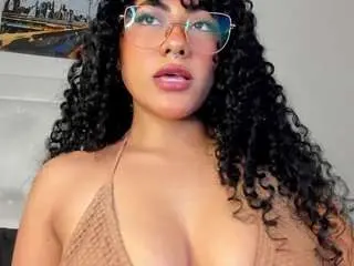 Camsoda Adult Webcams of cocoqueenn