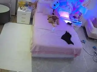 Camsoda Free Live Porn of voyeurcam-casa-salsa-bedroom-6