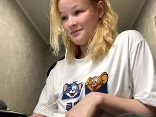 Camsoda Free Live Porn of sandraallamong