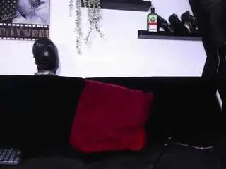 Camsoda Nude Webcam of robertagutierrez