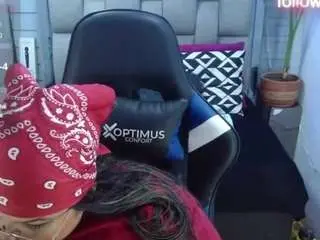 Camsoda Nude Webcam of evelinzaens