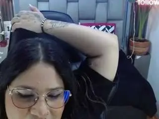 Camsoda Adult Webcam of evelinzaens