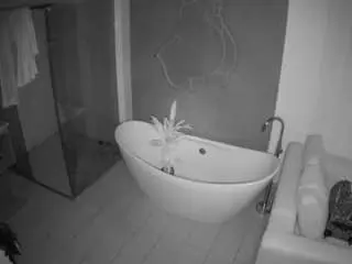 Camsoda Live Sex of voyeurcam-casa-salsa-bathroom-5