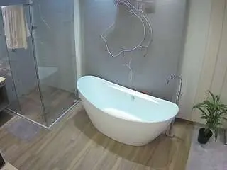 Camsoda Nude Webcam of voyeurcam-casa-salsa-bathroom-5