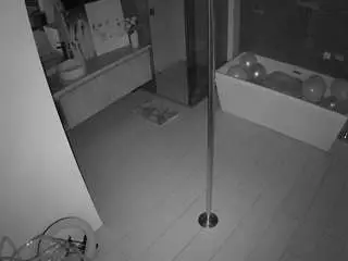 Camsoda Adult Video Chat of voyeurcam-casa-salsa-bathroom-3