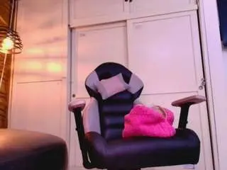 Camsoda Free Porn Cam of andrea-jones11