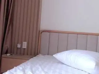 Camsoda Free Live Porn of curly-sue